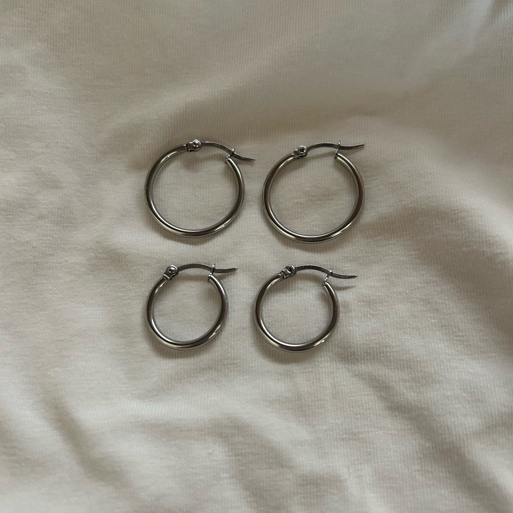 Elegant Silver Hoop Earrings Set